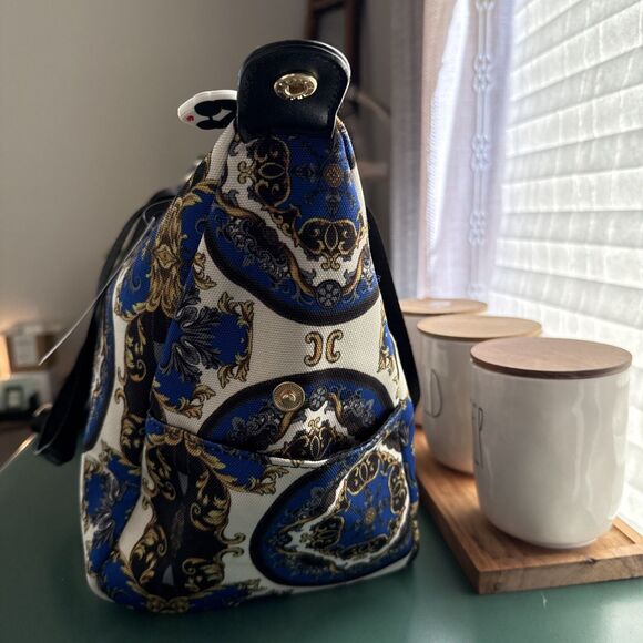 Alice+Olivia DuffleBag Regal Romance Travel Detachable Strap Pockets 16x6x11 NWT - Picture 3 of 16